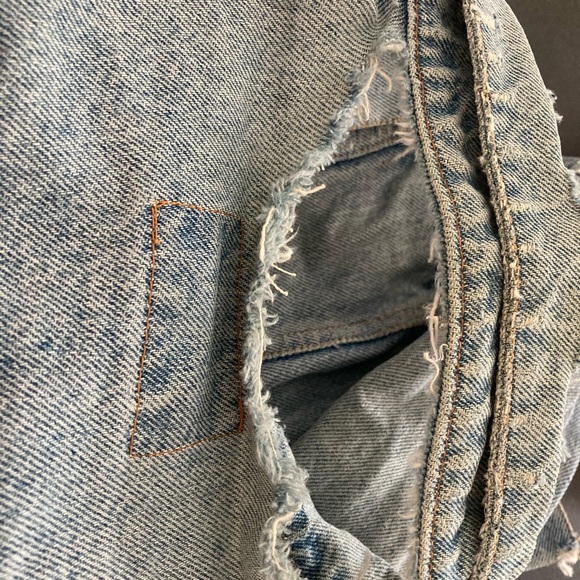 Vintage trucker Jean jacket - Picture 11 of 13